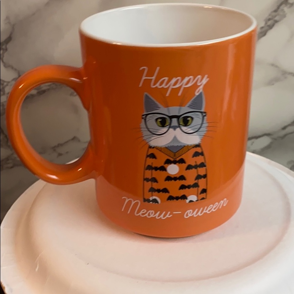 Halloween cat mug “meow-oween”